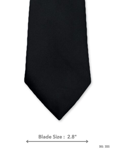 Black solid tie – front blade view