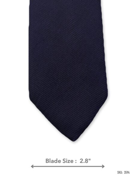 Dark purple textured solid silk tie – front blade view